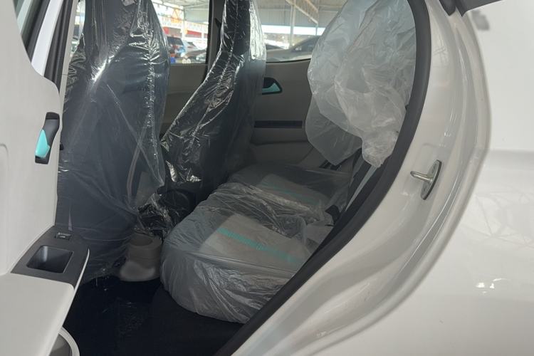 Used JMEV Xiao Qilin 2024 201 km Luxury Version Interior 1