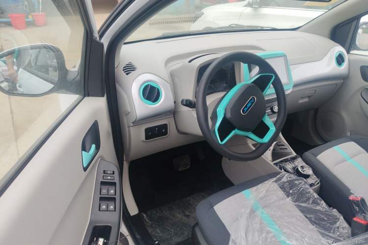 Used JMEV Xiao Qilin 2024 201km Comfort Version Interior 2