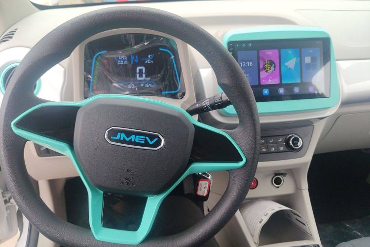 Used JMEV Xiao Qilin 2024 201km Comfort Version Interior 3