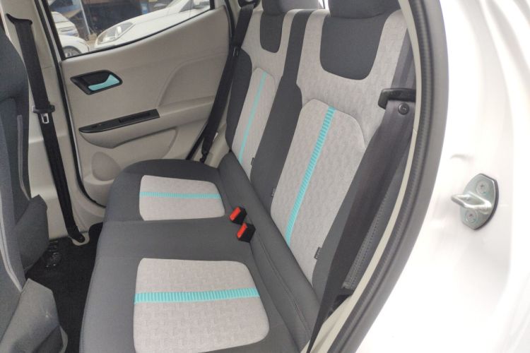 Used JMEV Xiao Qilin 2024 201km Comfort Version Interior 4