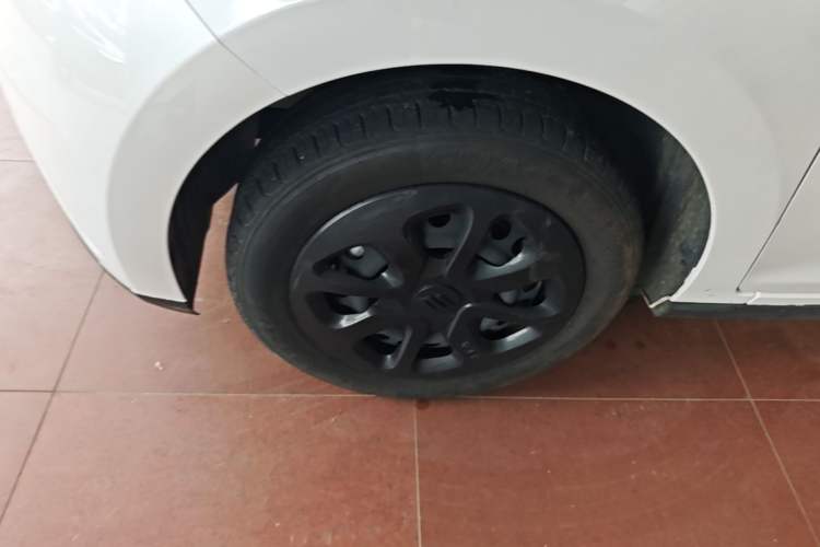 Used JMEV Xiao Qilin 2024 201km Comfort Version Left Front Wheel Hub