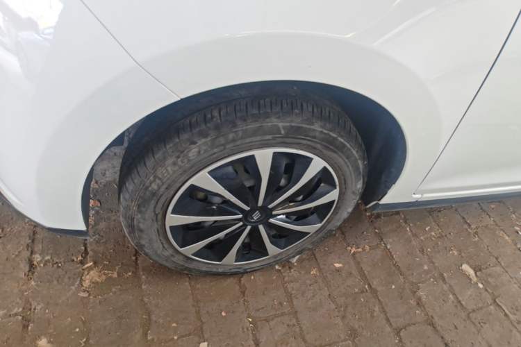 Used JMEV Xiao Qilin 2024 201km Comfort Version Left Front Wheel Hub