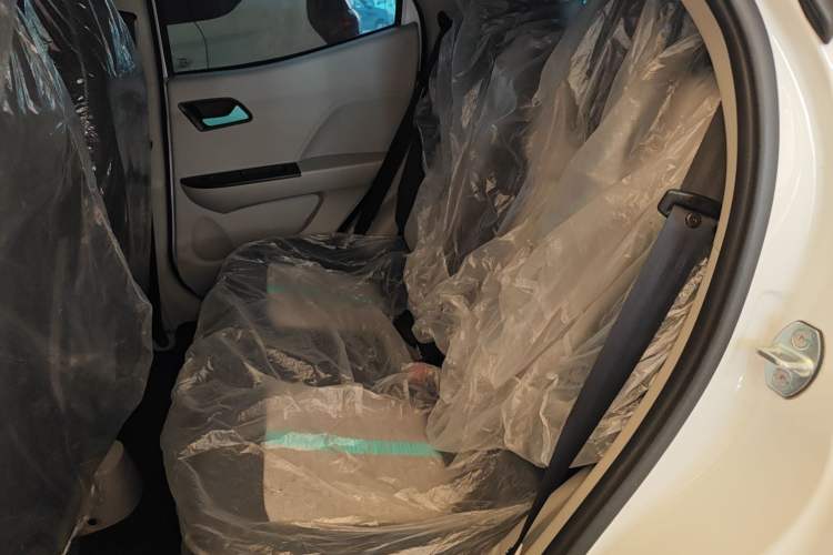 Used JMEV Xiao Qilin 2024 201km Comfort Version Left Rear Seat