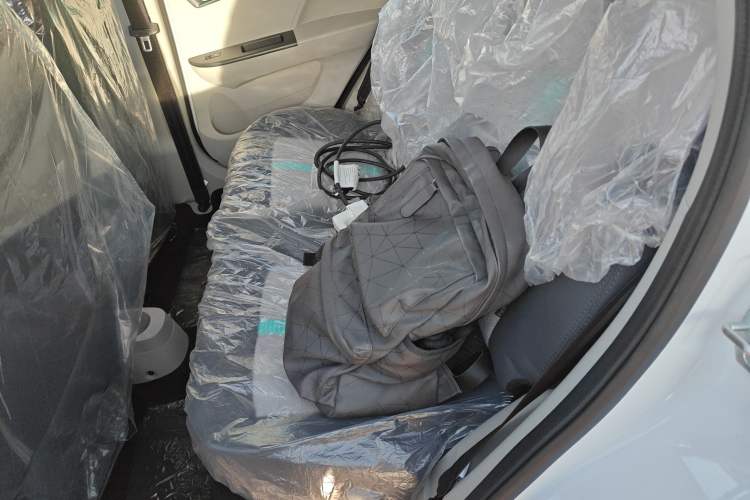 Used JMEV Xiao Qilin 2024 201km Comfort Version Left Rear Seat