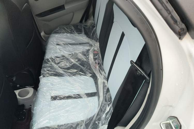 Used JMEV Xiao Qilin 2024 201km Comfort Version Left Rear Seat
