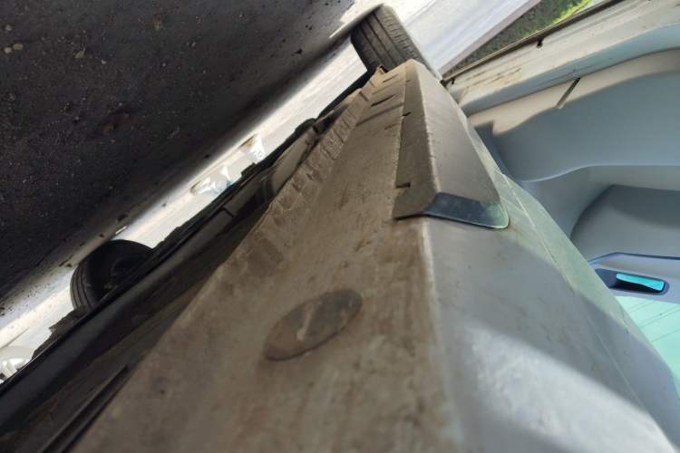 Used JMEV Xiao Qilin 2024 201km Comfort Version Left Side Sill