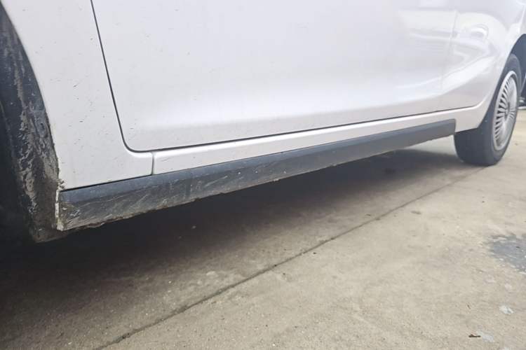 Used JMEV Xiao Qilin 2024 201km Comfort Version Left Side Sill