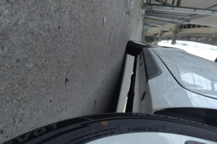 Used JMEV Xiao Qilin 2024 201 km Luxury Version Left Side Sill