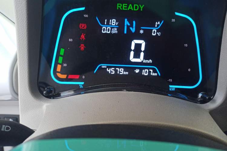 Used JMEV Xiao Qilin 2024 201 km Luxury Version Odometer Close Up