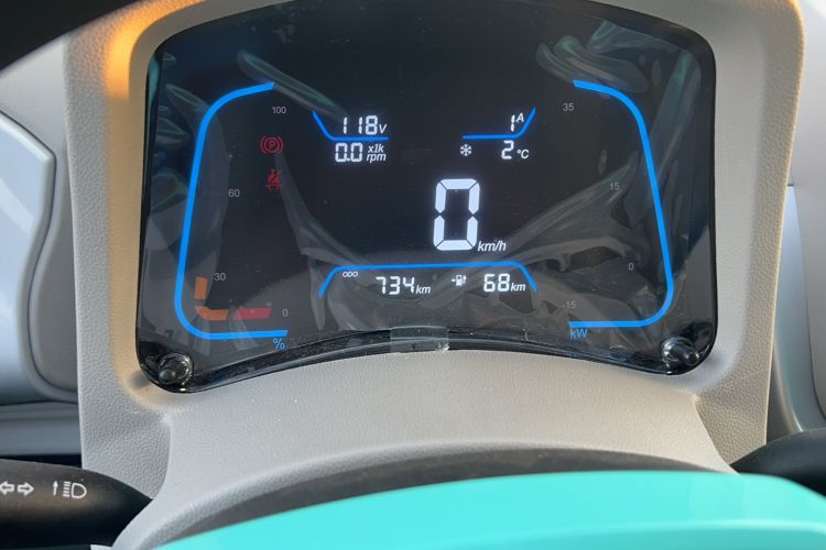 Used JMEV Xiao Qilin 2024 201km Comfort Version Odometer Close Up