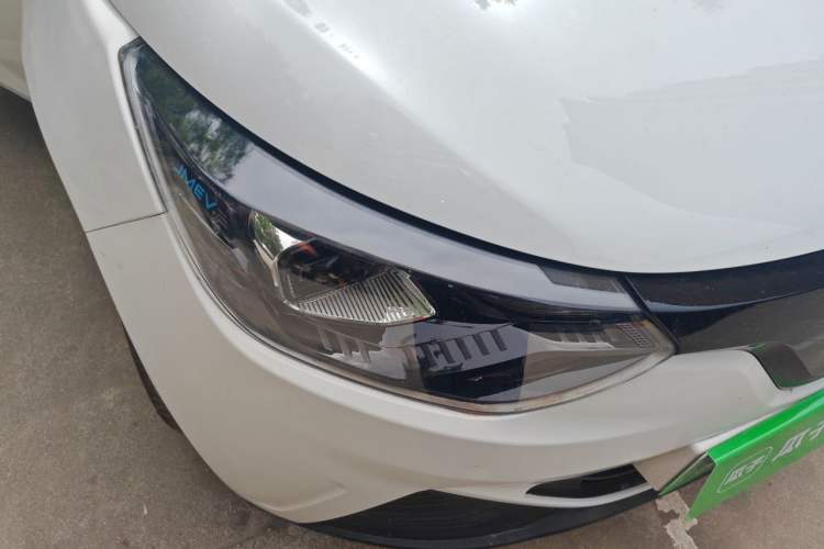 Used JMEV Xiao Qilin 2024 201 km Luxury Version Right Front Headlight