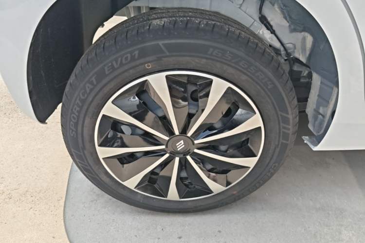 Used JMEV Xiao Qilin 2024 201km Comfort Version Right Rear Wheel Hub