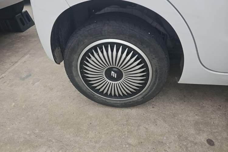 Used JMEV Xiao Qilin 2024 201km Comfort Version Right Rear Wheel Hub