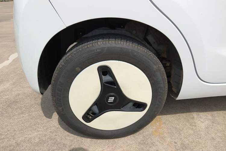 Used JMEV Xiao Qilin 2024 201km Comfort Version Right Rear Wheel Hub