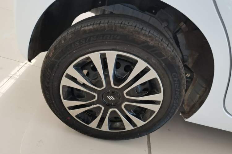 Used JMEV Xiao Qilin 2024 201km Comfort Version Right Rear Wheel Hub