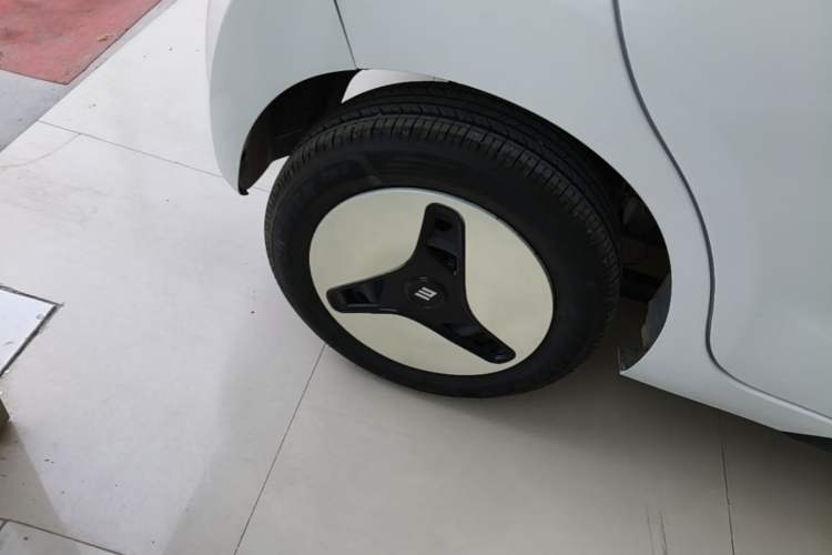Used JMEV Xiao Qilin 2024 201km Comfort Version Right Rear Wheel Hub