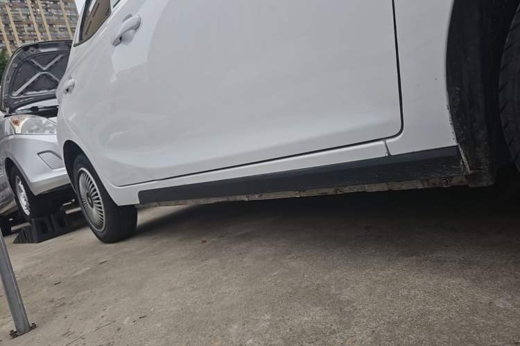 Used JMEV Xiao Qilin 2024 201km Comfort Version Right Side Sill