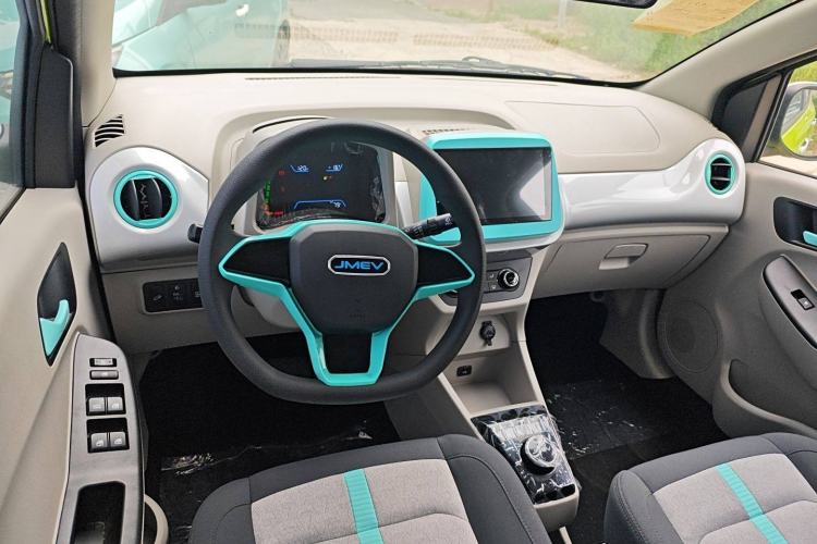 Used JMEV Xiao Qilin 2024 201km Comfort Version Interior 3