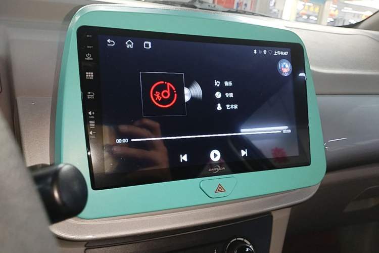 Used JMEV Xiao Qilin 2026 Model PLUS+ Comfort Version Audio And AC Panel