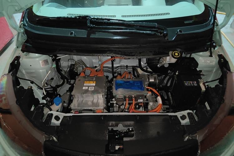 Used JMEV Xiao Qilin 2026 Model PLUS+ Comfort Version Engine Bay
