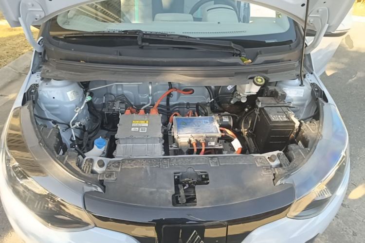Used JMEV Xiao Qilin 2026 Model PLUS+ Comfort Version Engine Bay
