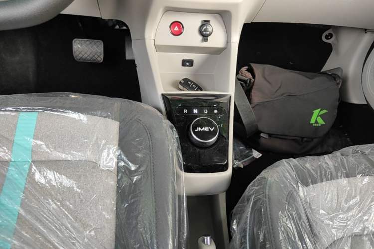 Used JMEV Xiao Qilin 2026 Model PLUS+ Comfort Version Gear Lever