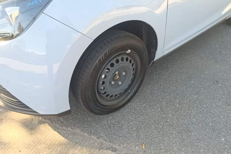 Used JMEV Xiao Qilin 2026 Model PLUS+ Comfort Version Left Front Wheel Hub
