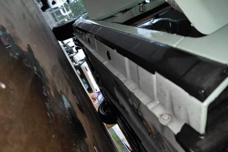 Used JMEV Xiao Qilin 2026 Model PLUS+ Comfort Version Right Side Sill