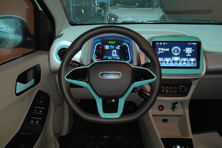 Used JMEV Xiao Qilin 2026 Model PLUS+ Comfort Version Steering Wheel