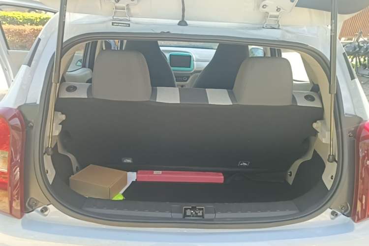 Used JMEV Xiao Qilin 2026 Model PLUS+ Comfort Version Trunk