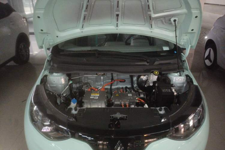 Used JMEV Xiao Qilin 2026 Model PLUS+ Comfort Version Engine Bay