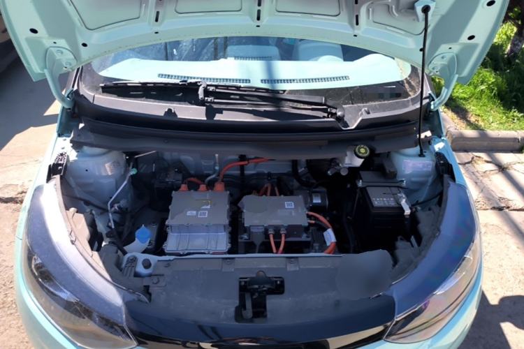 Used JMEV Xiao Qilin 2026 Model PLUS+ Comfort Version Engine Bay