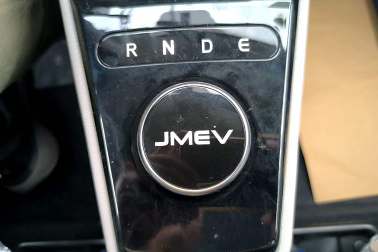 Used JMEV Xiao Qilin 2026 Model PLUS+ Comfort Version Gear Lever