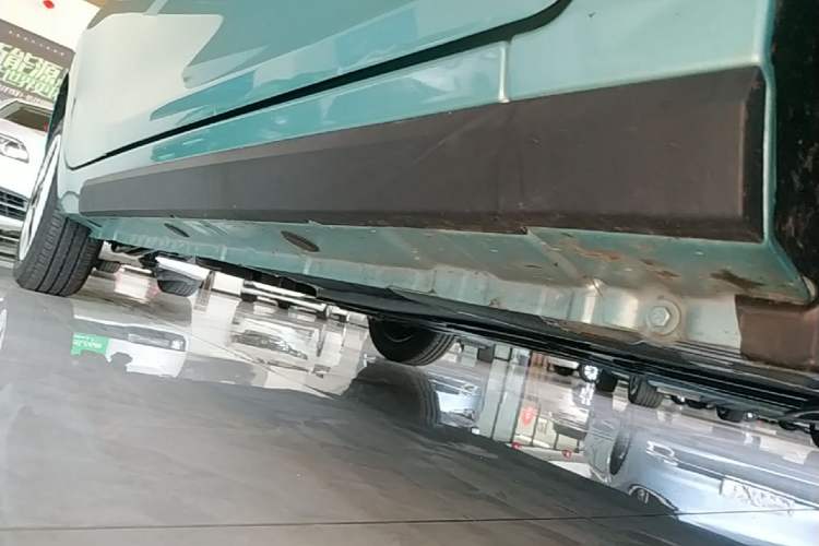Used JMEV Xiao Qilin 2026 Model PLUS+ Comfort Version Right Side Sill
