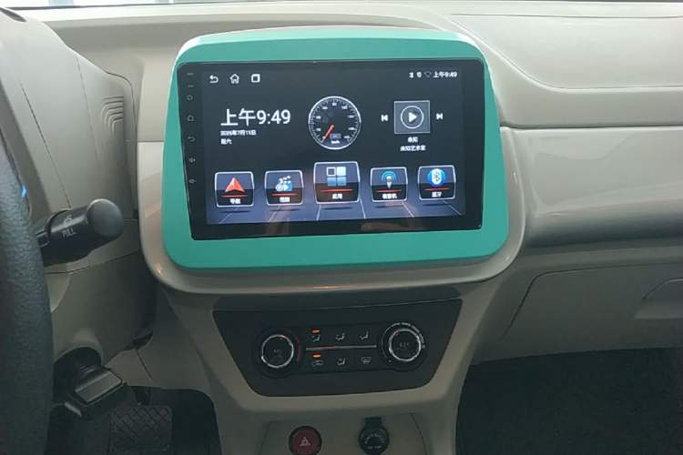 Used JMEV Xiao Qilin 2026 Model PLUS+ Comfort Version Audio And AC Panel