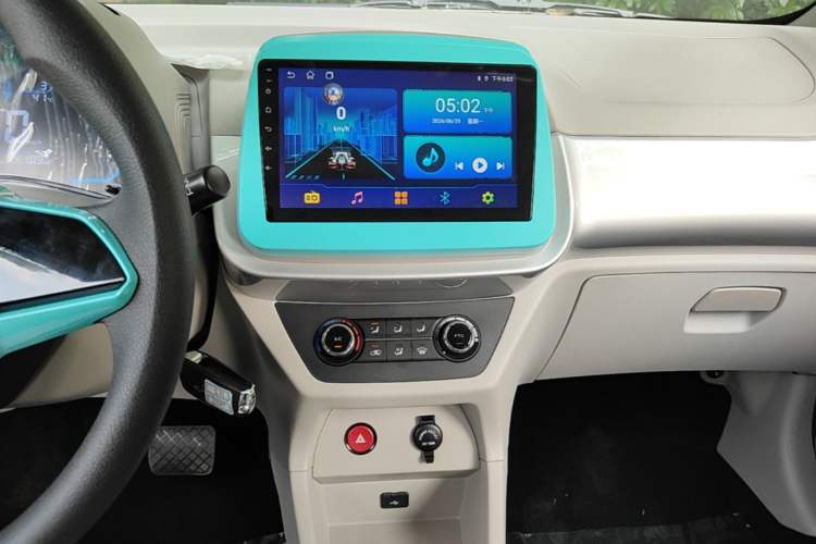 Used JMEV Xiao Qilin 2026 Model PLUS+ Comfort Version Audio And AC Panel