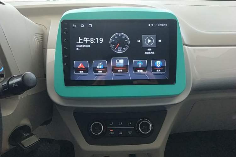 Used JMEV Xiao Qilin 2026 Model PLUS+ Comfort Version Audio And AC Panel