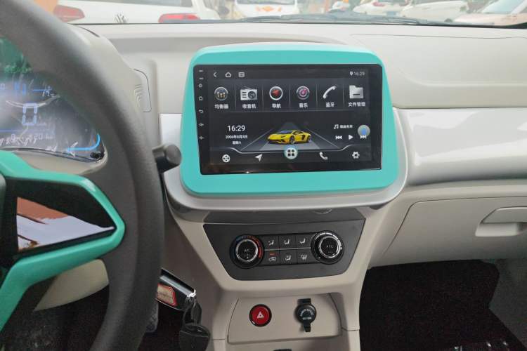 Used JMEV Xiao Qilin 2026 Model PLUS+ Comfort Version Audio And AC Panel
