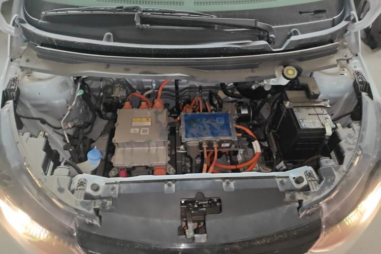Used JMEV Xiao Qilin 2026 Model PLUS+ Comfort Version Engine Bay