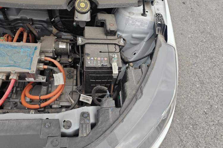 Used JMEV Xiao Qilin 2026 Model PLUS+ Comfort Version Engine Bay Left