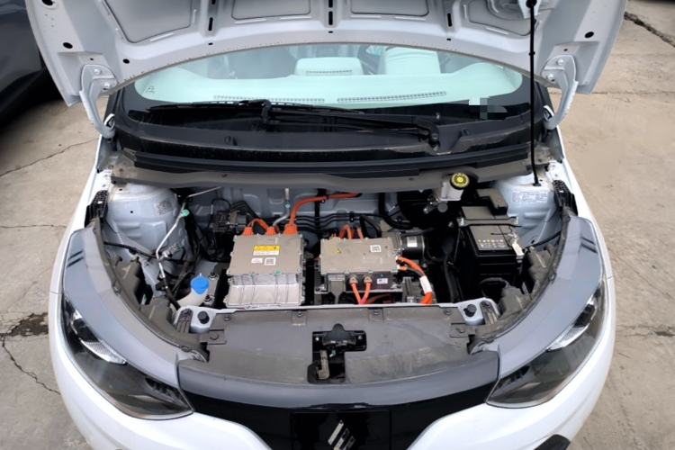 Used JMEV Xiao Qilin 2026 Model PLUS+ Comfort Version Engine Bay