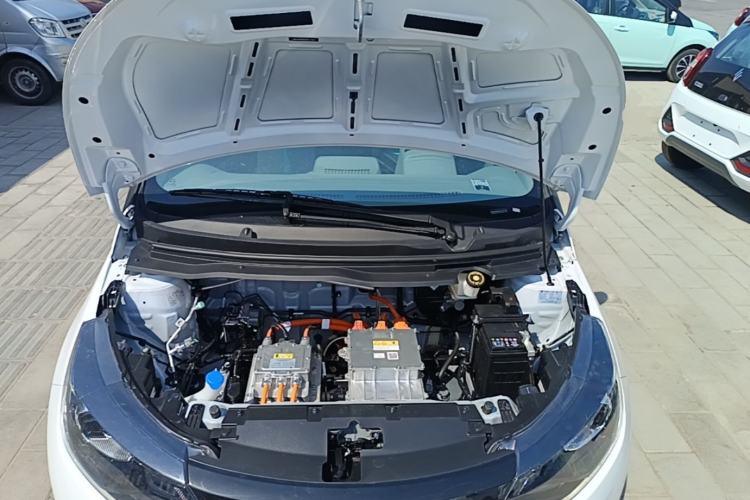 Used JMEV Xiao Qilin 2026 Model PLUS Comfort Version Engine Bay