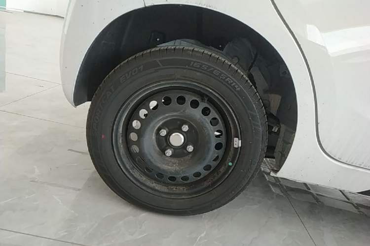 Used JMEV Xiao Qilin 2026 Model PLUS+ Comfort Version Exterior 5