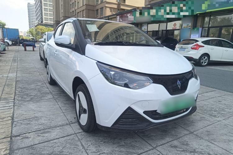 Used JMEV Xiao Qilin 2026 Model PLUS+ Comfort Version Front Right 45 Deg