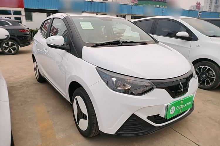 Used JMEV Xiao Qilin 2026 Model PLUS+ Comfort Version Front Right 45 Deg