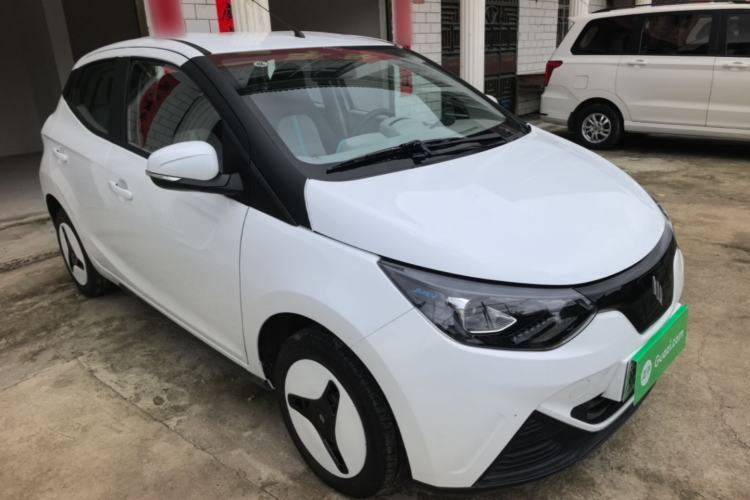 Used JMEV Xiao Qilin 2026 Model PLUS+ Luxury Version Front Right 45 Deg