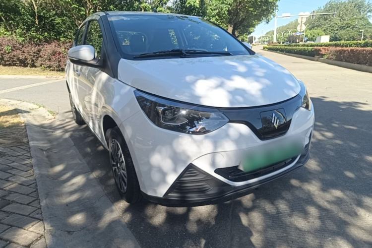 Used JMEV Xiao Qilin 2026 Model PLUS+ Comfort Version Front Right 45 Deg