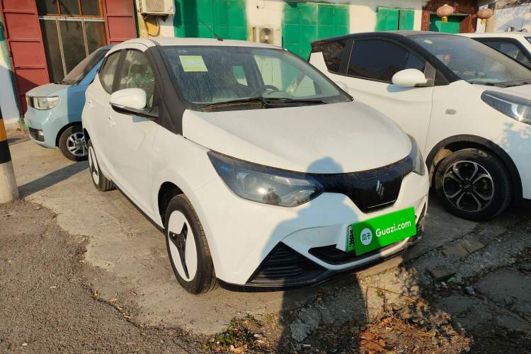 Used JMEV Xiao Qilin 2026 Model PLUS+ Comfort Version Front Right 45 Deg
