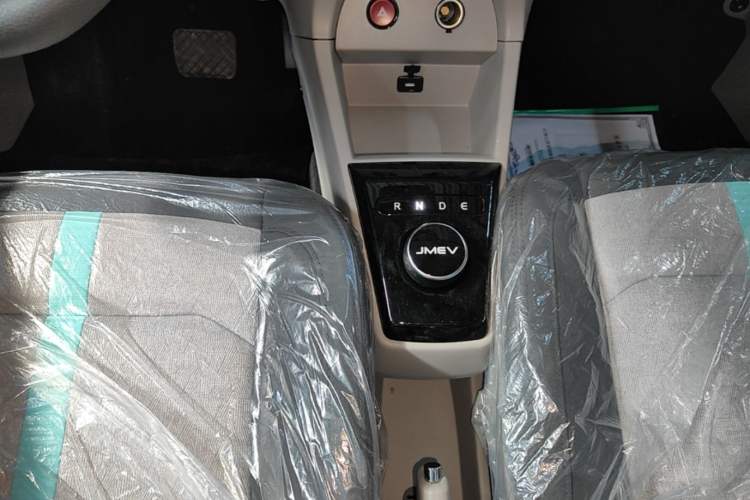 Used JMEV Xiao Qilin 2026 Model PLUS+ Comfort Version Gear Lever