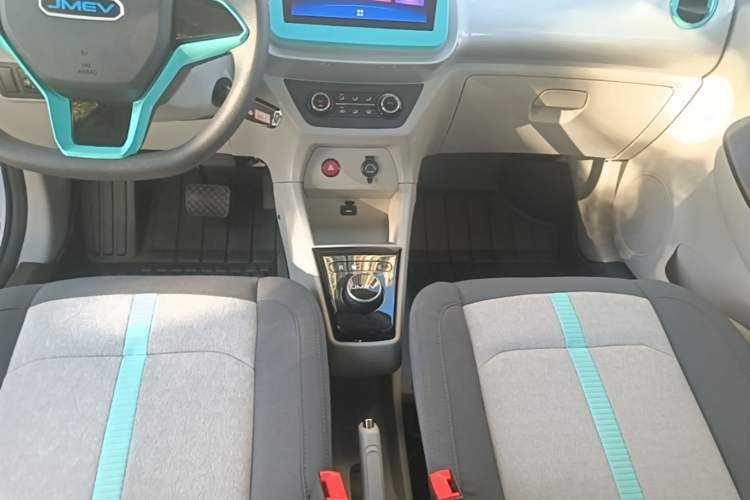 Used JMEV Xiao Qilin 2026 Model PLUS+ Comfort Version Gear Lever